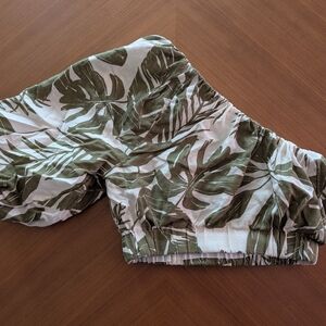 Abercrombie & Fitch White Off-Shoulder Top with Olive Leaf Print